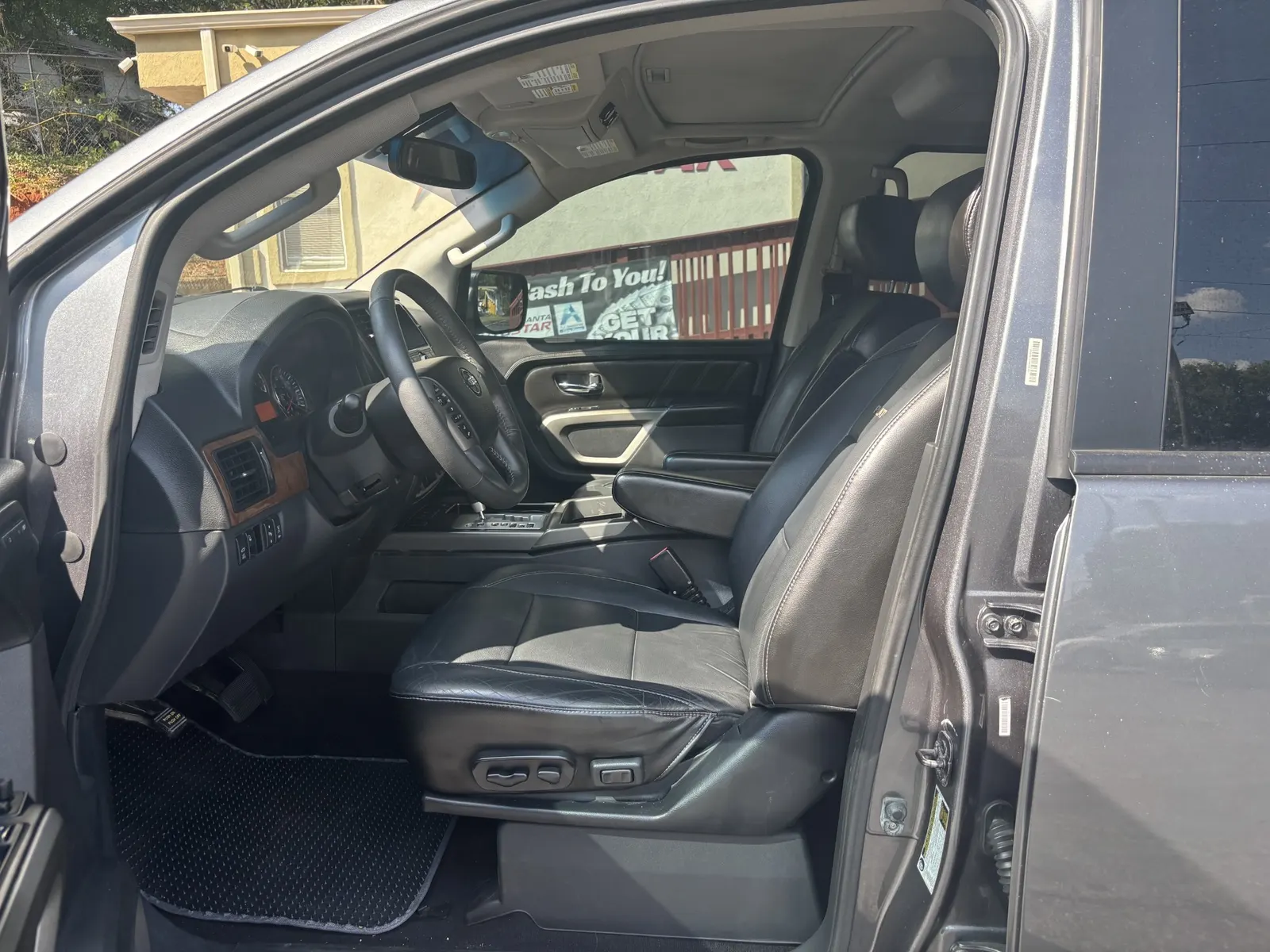 2015 NISSAN ARMADA — photo 4