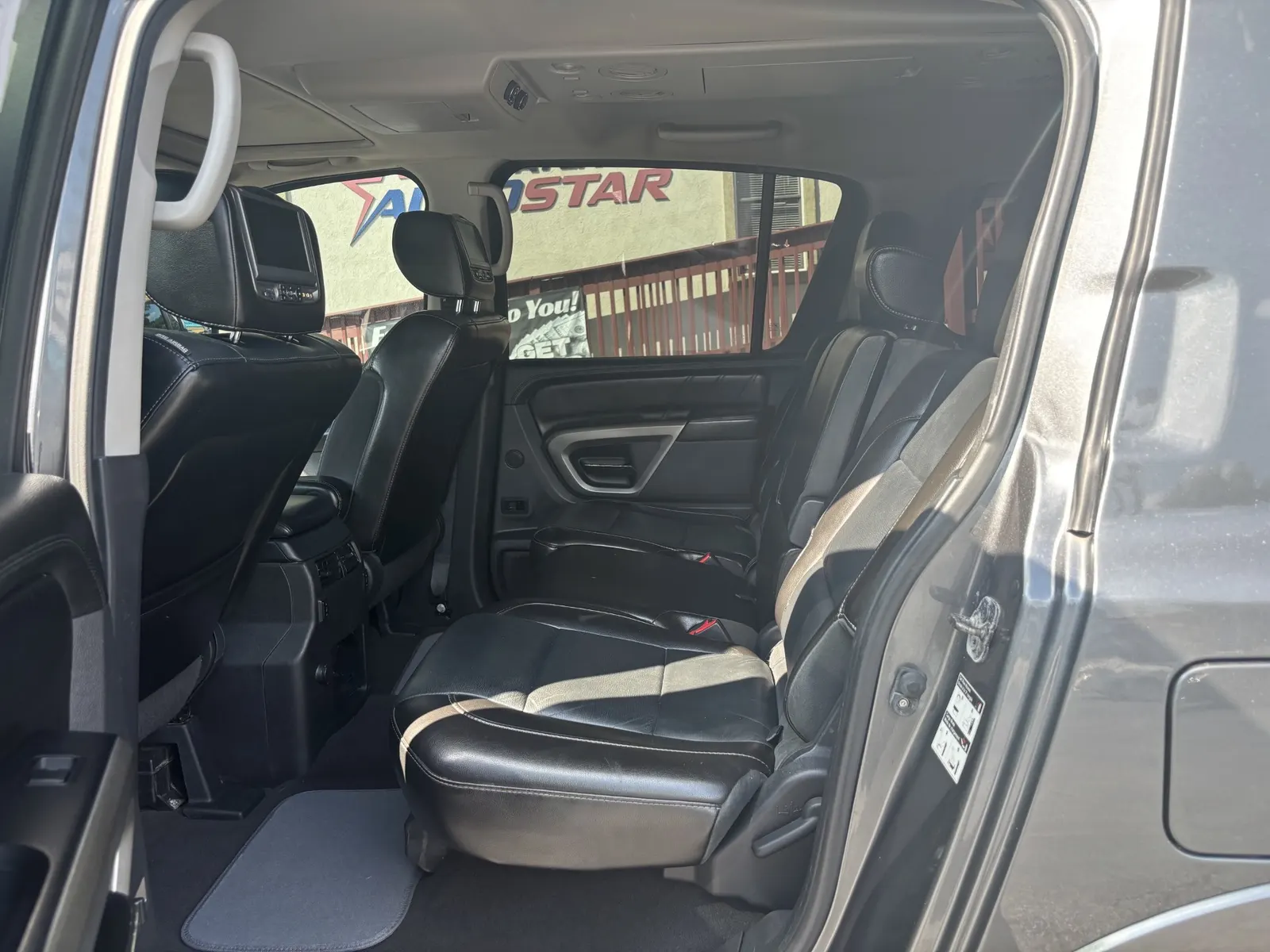2015 NISSAN ARMADA — photo 5