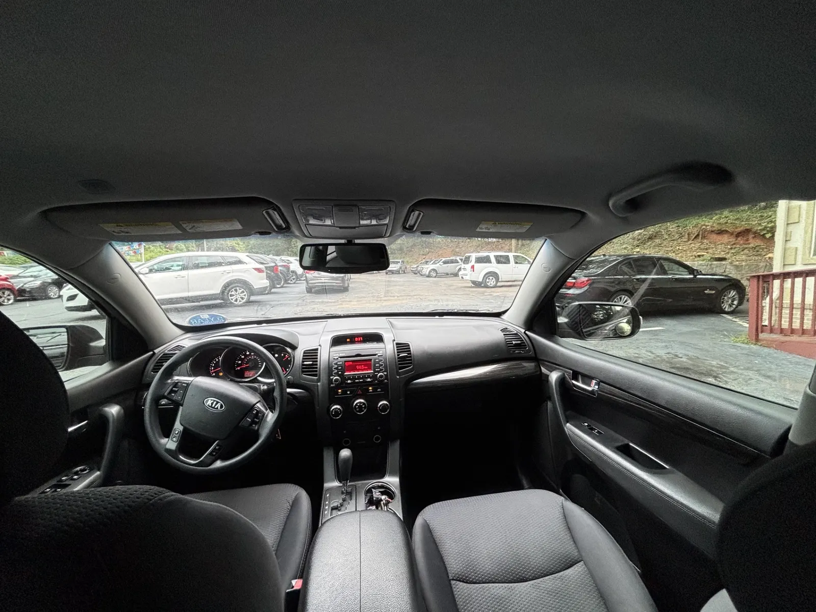 2011 KIA SORENTO — photo 5