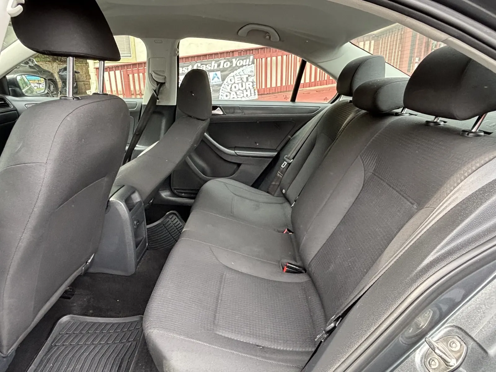 2016 VOLKSWAGEN JETTA — photo 5