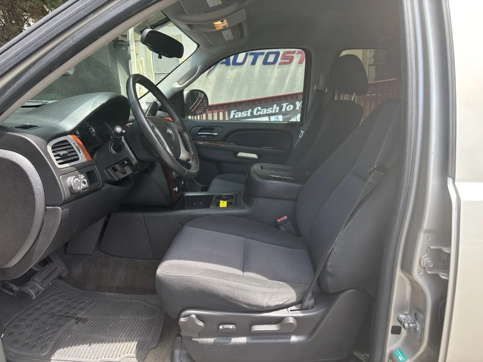 2013 CHEVROLET TAHOE — photo 4