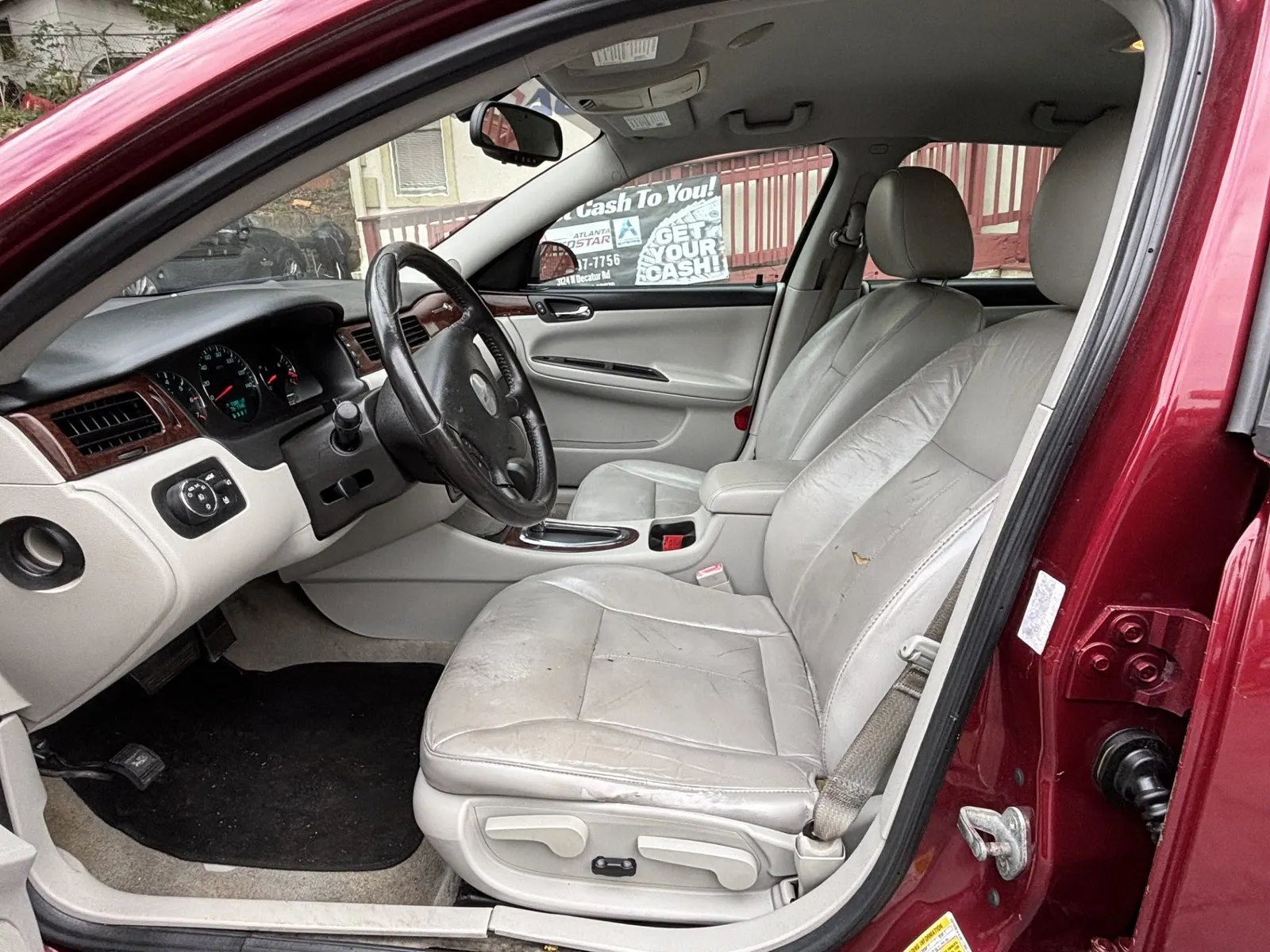 2011 CHEVROLET IMPALA — photo 4