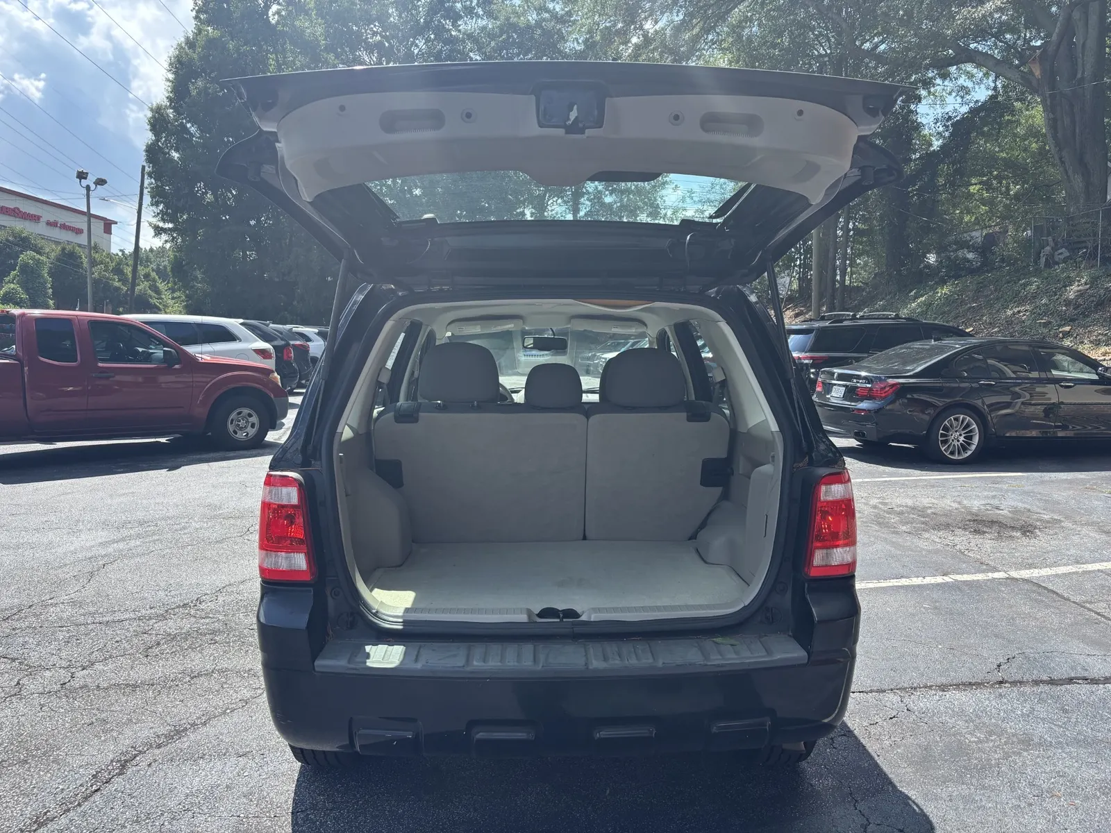 2010 FORD ESCAPE — photo 7