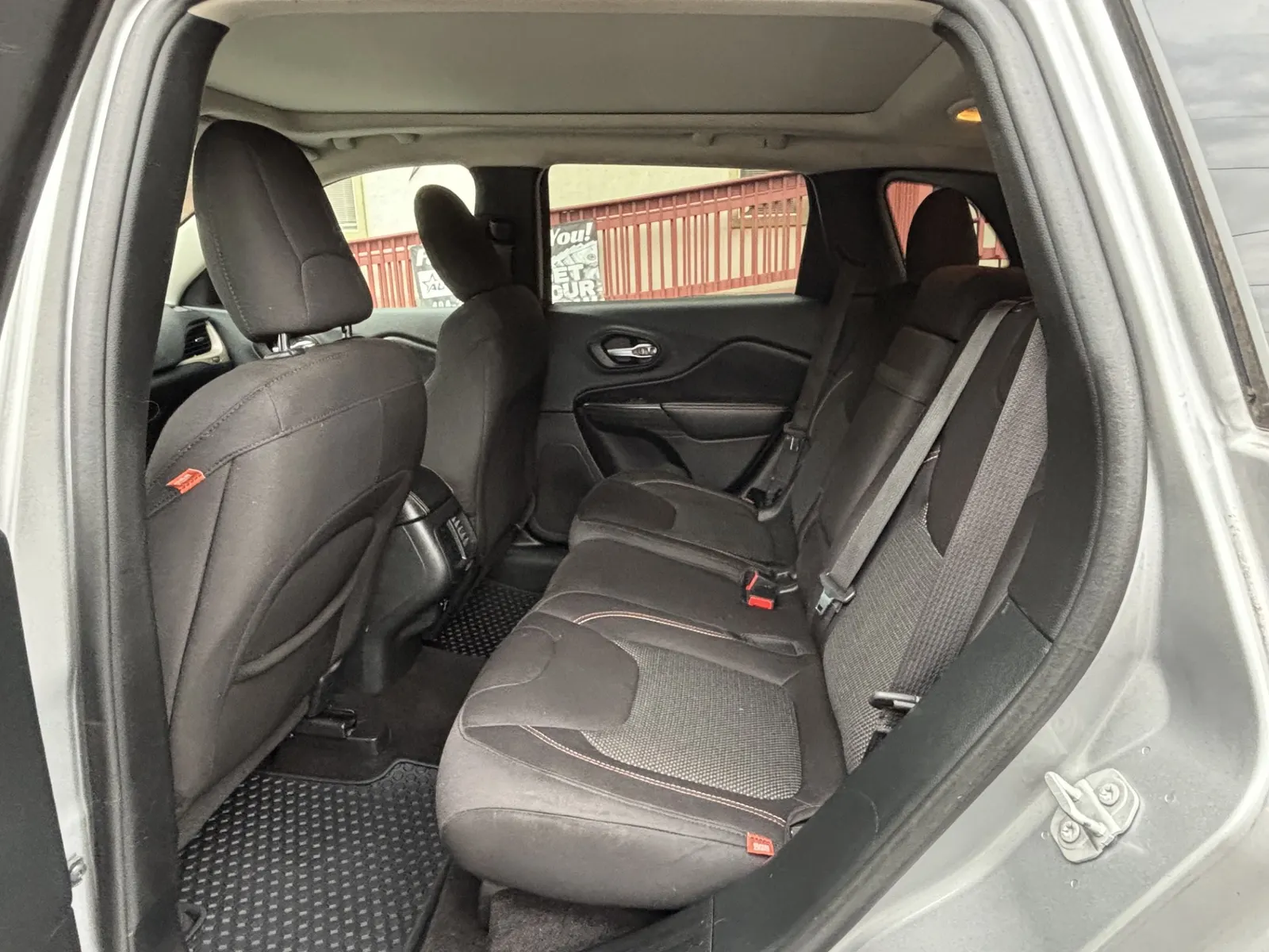 2016 JEEP CHEROKEE LATITUDE — photo 6
