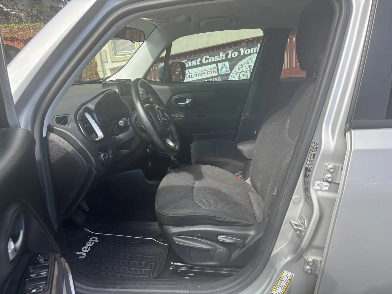 2015 JEEP RENEGADE — photo 4