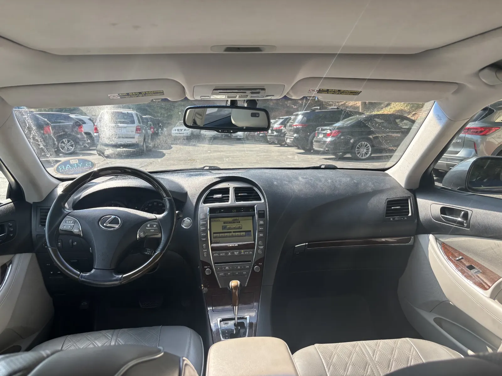 2010 LEXUS ES 350 — photo 5